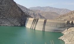 İran'da su krizi: Tahran'ı boşaltmak zorunda kalacağız