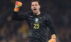 Ederson Senegal'e karşı duvar ördü!