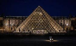 Max Fransız zekası! Louvre müzesinin şifresi: LOUVRE