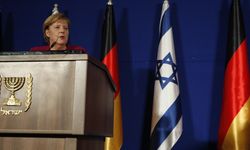 İsrail'den Merkel'e fahri doktora