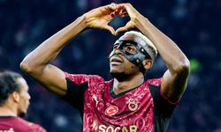 Victor Osimhen İstanbul'a geldi, sakatlığı ile ilgili konuştu