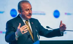 Şentop : “Üniversiteyi bitirmek evlilik yaşını yukarı çekiyor”