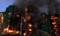 Hong Kong'da büyük yangın! Binlerce dairelik site yandı: Ölü sayısı yükseldi