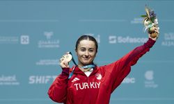 Milli halterciler günü 6 madalya ile tamamladı