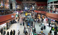 İstanbul'a nüfusun 7 katı yolcu geldi