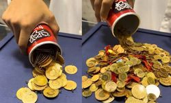 Sosyal medya bu görüntüleri konuşuyor! Cips kutusundan hazine çıktı