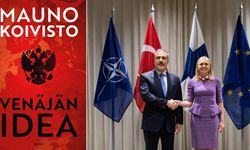 Fidan'a kitap hediye etti! Osmanlı detayı dikkat çekti