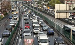 İstanbul trafiği yüzde 73 ile şaşırtmadı: Haftanın başında yoğunluk yaşanıyor