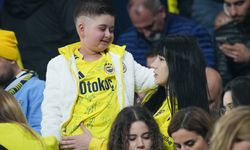 Kadıköy’de anlamlı tezahürat: Lösemi hastası minik Ayaz'ın rüyası gerçekleşti