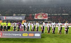 Kocaelispor sahasında Antalyaspor'u 2-1 mağlup etti!