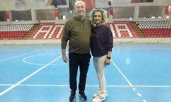 Beden eğitimi öğretmeni karı koca birbirine rakip oldu!