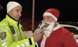Edirne'de "Noel Baba" kostümlü sürücü trafik uygulamasına takıldı