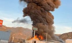 Mermer fabrikası yandı