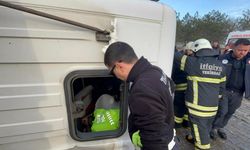 Tekirdağ’da yürekleri ısıtan görüntü: Polis üniformasını çıkarıp yaralıların üstüne örttü