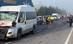 Ortalık savaş alanına döndü: 10 araçlı zincirleme kaza