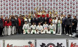Kyokushin Karate'de Yıldırım rüzgarı