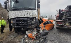 Ankara'da zincirleme kaza! 6 araç 5 yaralı