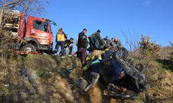 Manisa'da otomobil şarampole uçtu: 1 yaralı