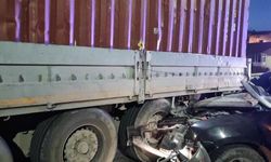 Bozüyük'te feci kaza: Otomobil, park halindeki tıra çarptı, 1 kişi öldü