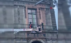 Soyulan Louvre Müzesi’ne demir parmaklıkla önlem alındı