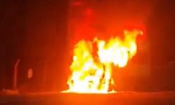 İşçi servisi alev topuna döndü: Hızla tahliye edildi