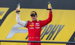 Alp Aksoy bir ilki gerçekleştirdi