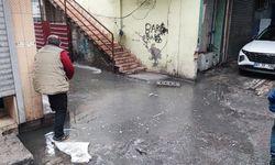 Esnaf kanalizasyon sorununun çözülmemesine tepkili: Dükkanı kapatacağız