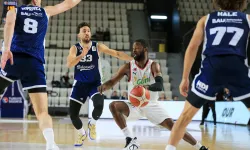 Bahçeşehir Koleji seriyi 5 maça çıkardı