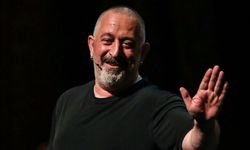 Cem Yılmaz sahnelere veda ediyor!