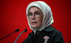 Emine Erdoğan: Kadın gazeteciler irfan ve cesaret timsalleridir