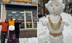 Gaziantep'te yılın en pahalı kardan adamı: Altınlara boğuldu!