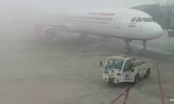 Hindistan'da 128 uçuş iptal edildi