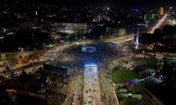 Suriye'de Esad rejiminin devrilmesinin birinci yılı Şam'da kutlandı