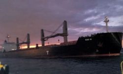 İstanbul'da facianın eşiğinden dönüldü! Yük gemisi son anda durdu