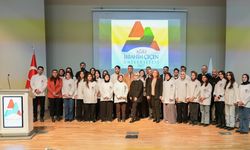 Genç şef adayları beyaz önlüklerini giydi