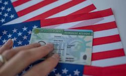 Talimat Trump'tan! Green Card programı süresiz askıya alındı