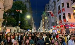 İstiklal caddesi girişinde yoğun güvenlik önlemi