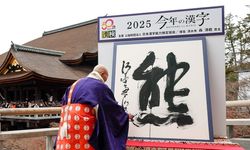 Japonya’nın 2025 ruhunu anlatan yazı karakteri: Ayı