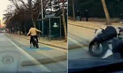 Konya'da eli cebinde yolda giden bisikletli ölümden döndü! Arabanın altında kalmaktan kurtuldu