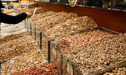 Kuruyemişte yılbaşı yoğunluğu: Fiyatlar ve talep artıyor