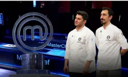 MasterChef Türkiye 2025 şampiyonu kim oldu? Özkan mı Sezer mi? Kupayı kazanan o isim...
