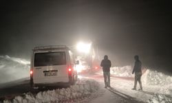 Muş'ta kar ve tipi alarmı: Mahsur kalan 7 kişi kurtarıldı