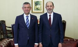 Özel, KKTC Halkın Partisi Genel Başkanı Kudret Özersay ile görüştü