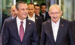 CHP'de tarihi gün yarın: Özgür Özel ekibi topladığı bin imzayı genel merkeze teslim ediyor
