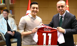 Mesut Özil: Sayın Cumhurbaşkanımdan gerisi yalan
