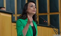 Tülay Hatimoğulları'ndan Kur'an-ı Kerim çıkışı: Kürtler kamusal alanda Kürtçe okuyabilmeli