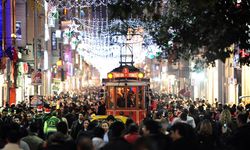 2 Ocak Cuma günü resmi tatil mi? Okullar ve iş yerleri açık mı? Yılbaşı tatiline 2 Ocak dahil mi?