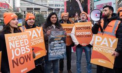 İngiltere'de doktorlar grevde! 5 gün sürecek