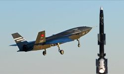 KIZILELMA teknolojide devrim yapıyor: Görüş dışındaki hedefi vuruyor!