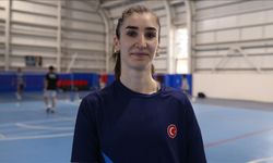 Milli badmintoncunun hedefi 2028 ve 2032 olimpiyatları